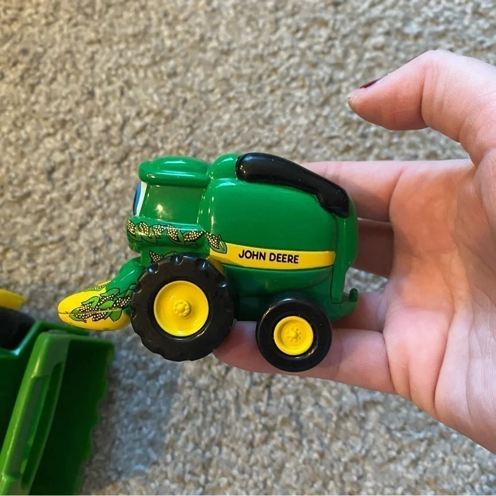 Ertl John Deere diecast Chunky Corey Combine corn picker Tractor Bundle Lot